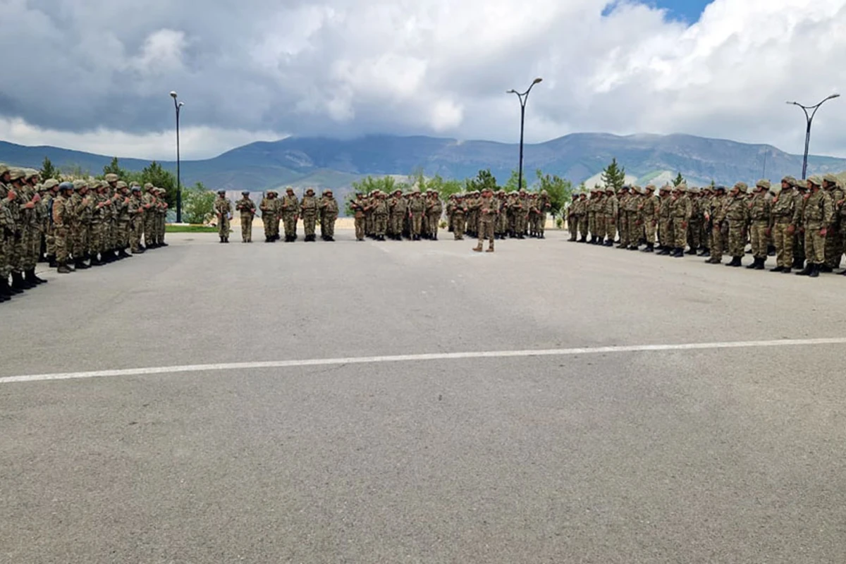 Azərbaycan MN: Hərbi vəzifəlilərin təlim toplanışı davam edir - FOTO