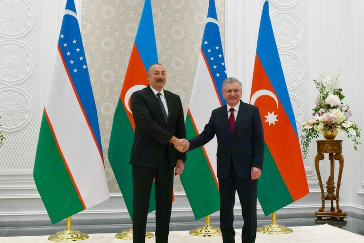 Özbəkistan Prezidenti Azərbaycan liderini təbrik edib