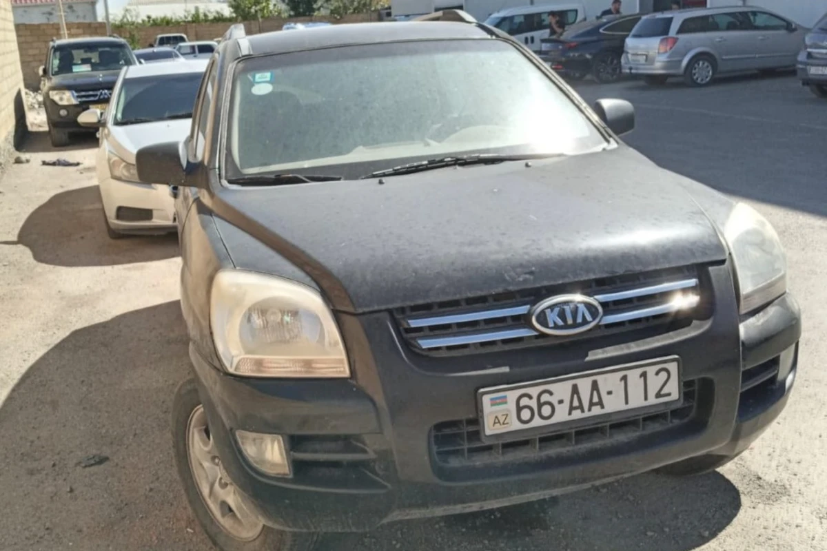 Ucuz maşınlar satışda - Kia Sportage - 7200 AZN - QİYMƏTLƏR