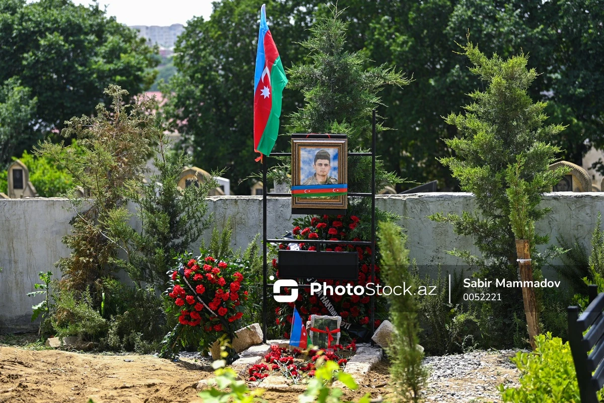 Погибший в результате удара молнии военнослужащий предан земле - ФОТО