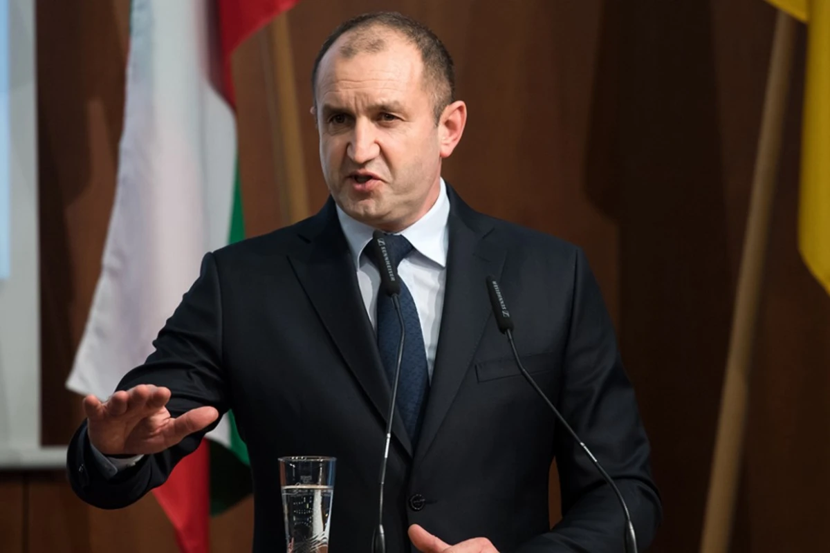 Президент Болгарии поздравил Ильхама Алиева