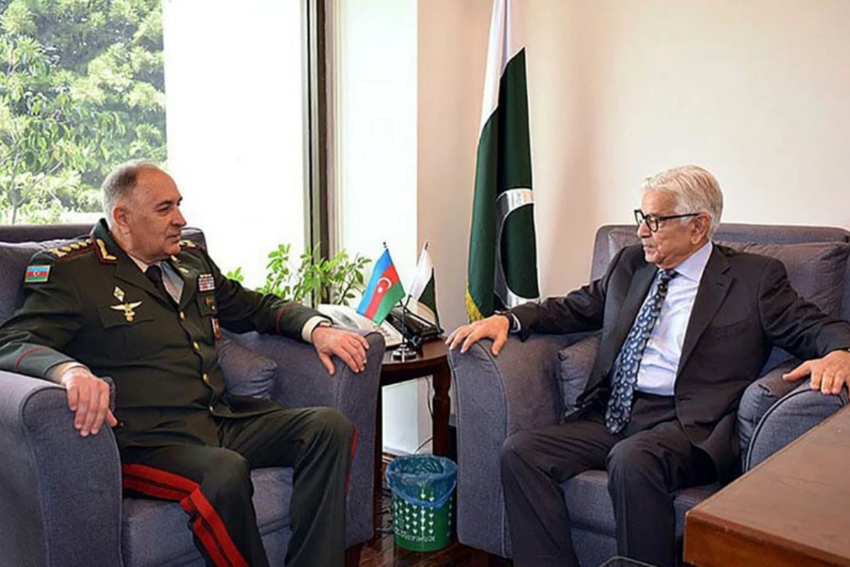Kərim Vəliyev pakistanlı nazirlə birgə təlimləri və erməni təxribatlarını müzakirə edib - FOTO
