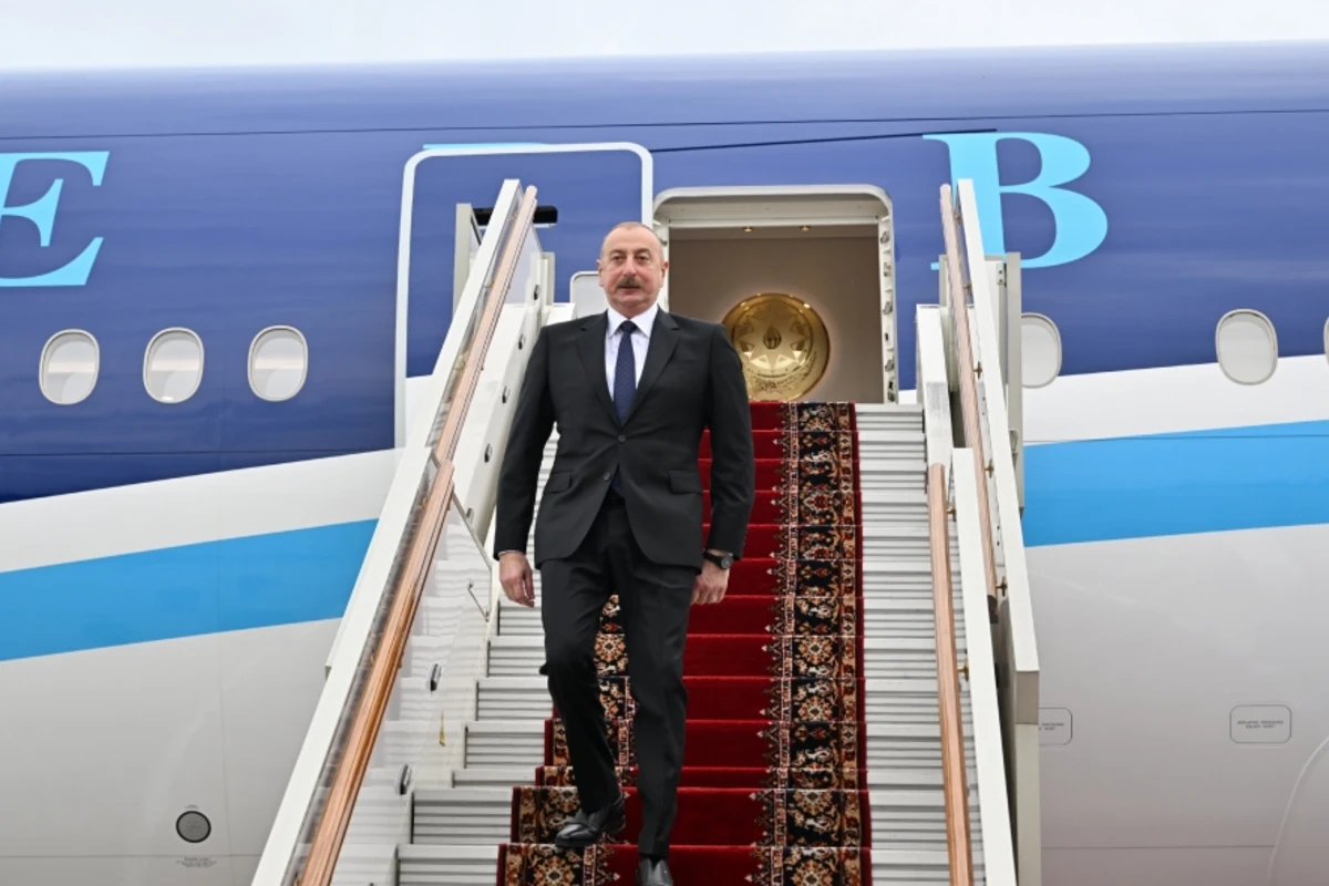 Президент Ильхам Алиев отправился с рабочим визитом в Россию - ФОТО