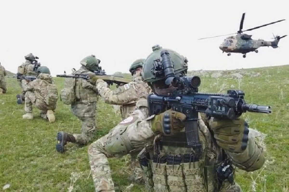 Азербайджанские военнослужащие продемонстрировали высокий профессионализм на учениях Гейдар Алиев-2023 - ФОТО