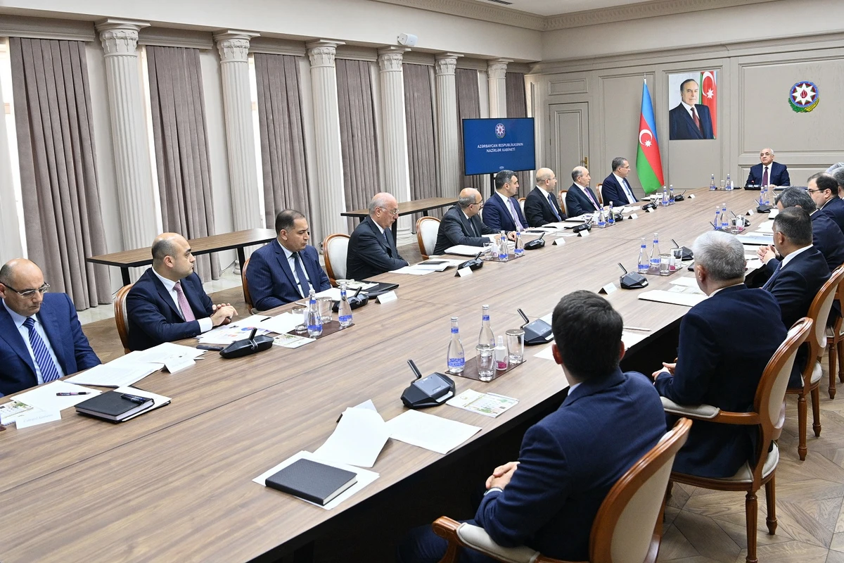 Nazirlər Kabinetində qəzalı binalarla bağlı müşavirə keçirildi