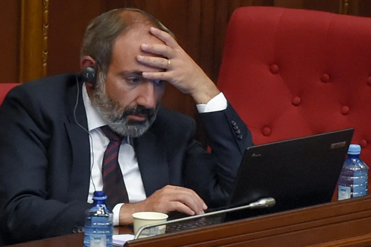 Paşinyan Moskva uğursuzluğunun acısını təxribata əl atmaqla çıxmaq istəyir - ŞƏRH