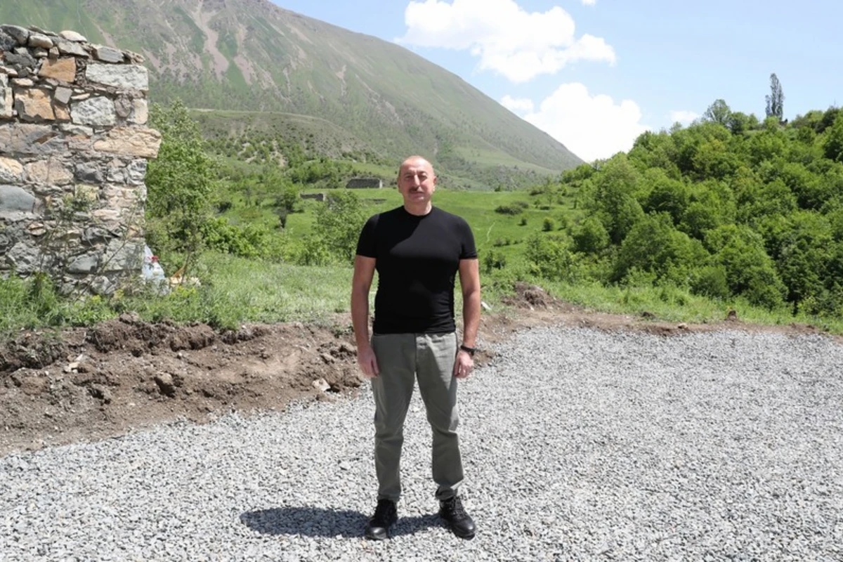 Kəlbəcər rayonunun Zallar kəndinin təməli qoyulub - FOTO