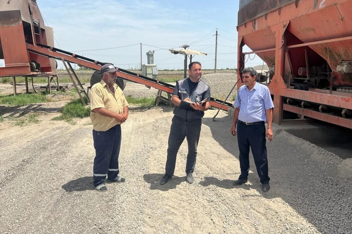 Azərbaycanda zavodun fəaliyyəti dayandırılıb, rəhbəri cərimələnib - FOTO