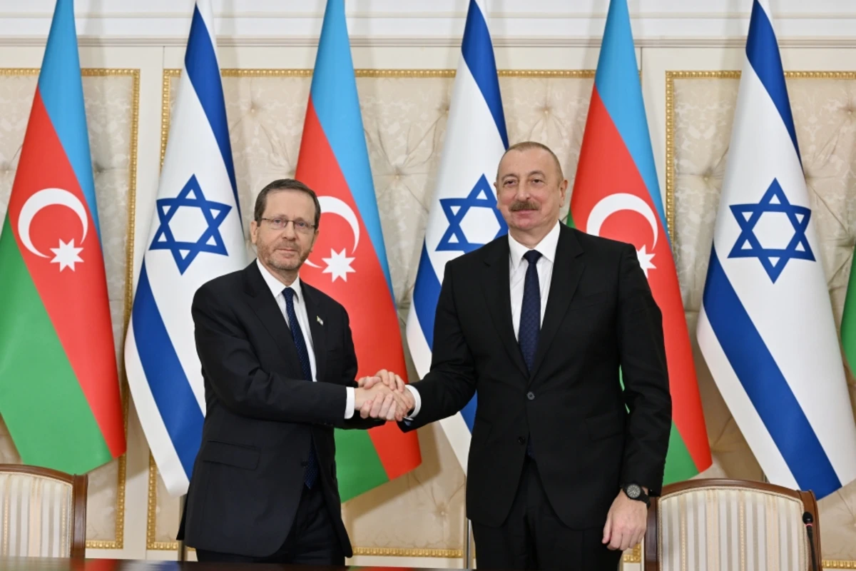 İlham Əliyev və İsxak Hersoq mətbuata bəyanatlarla çıxış ediblər - YENİLƏNİB - FOTO