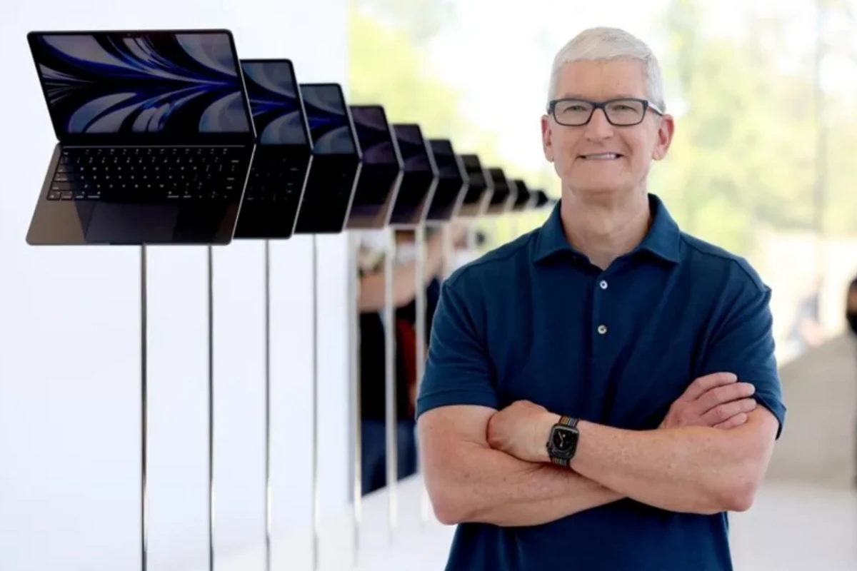 Apple представила самый большой MacBook Air