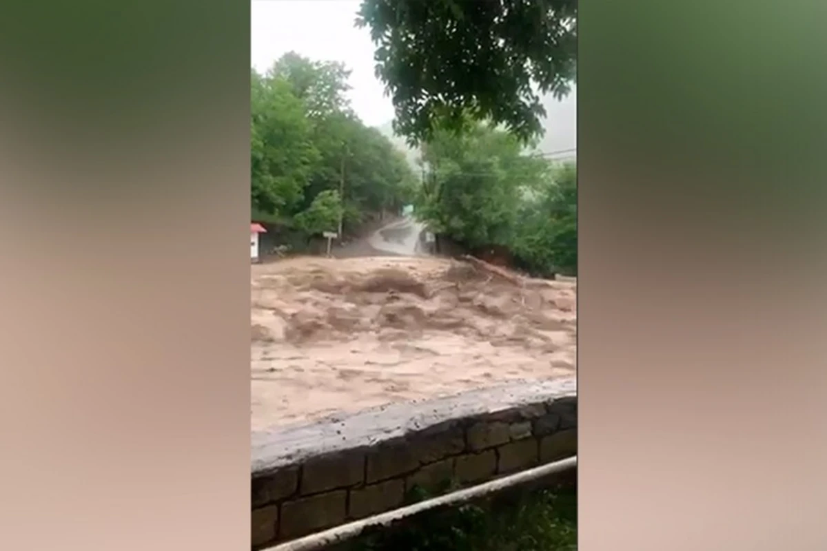 İsmayıllıda sel suları evlərə, obyektlərə ciddi ziyan vurub