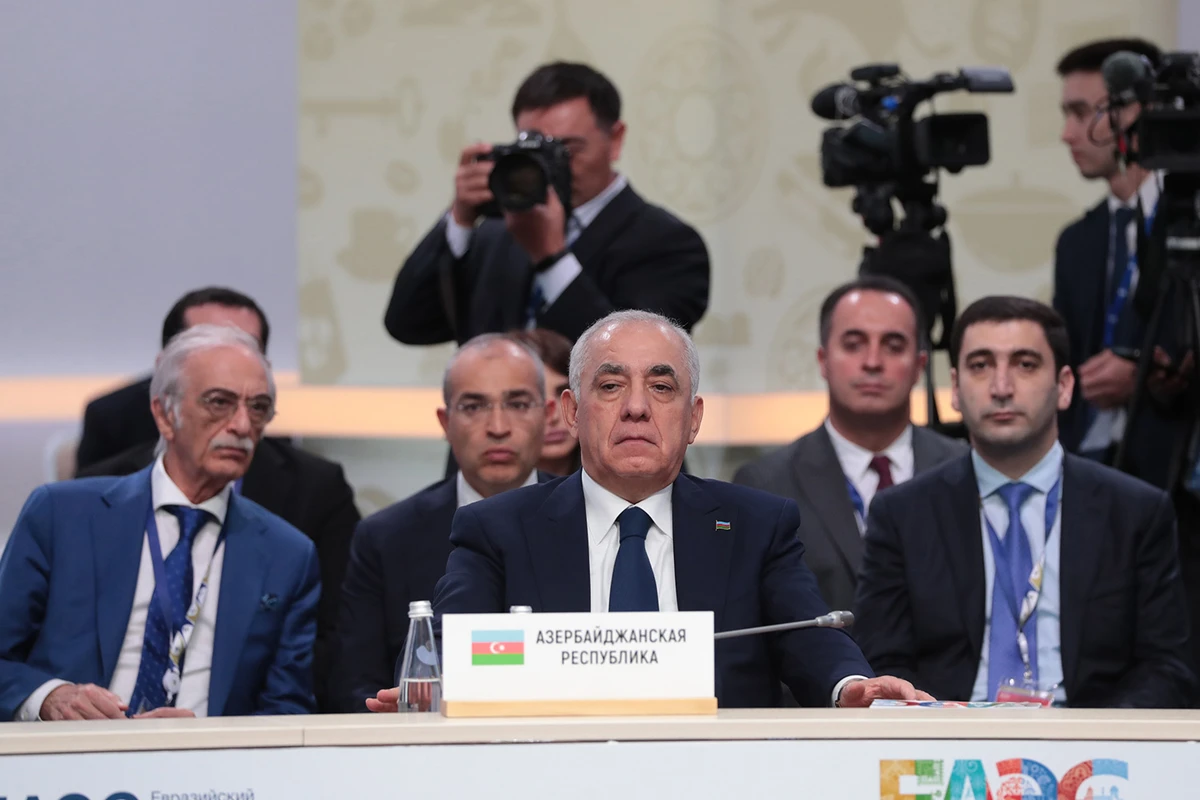 Əli Əsədov Soçidə Avrasiya Hökumətlərarası Şurasının iclasında iştirak edib