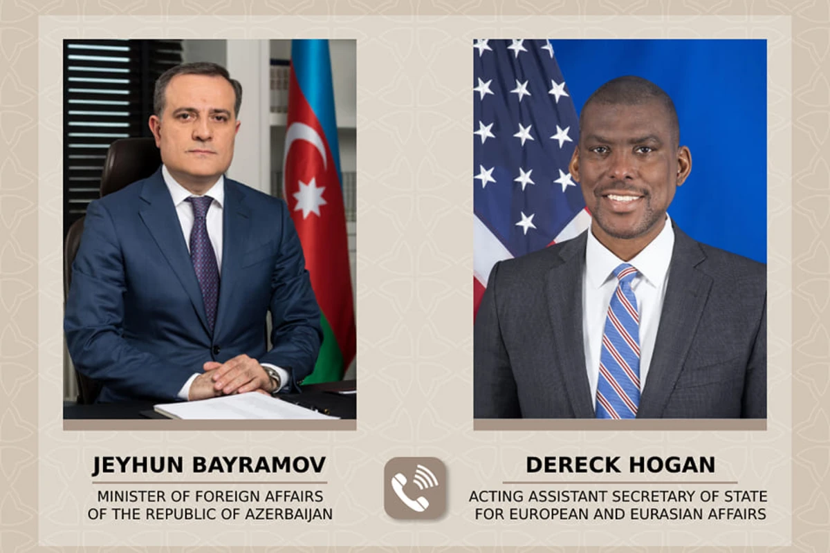 Ceyhun Bayramovla Derek Hoqan arasında telefon danışığı olub