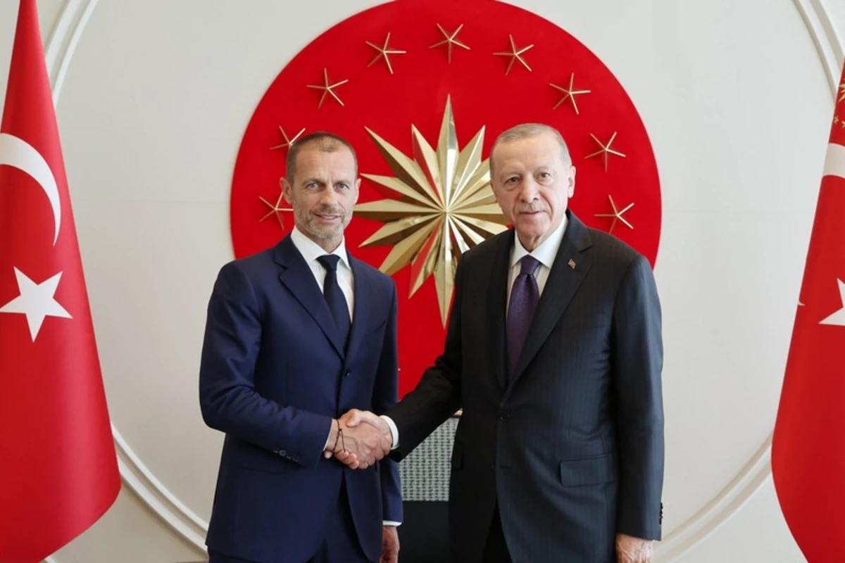 Ərdoğan UEFA Prezidentini qəbul edib