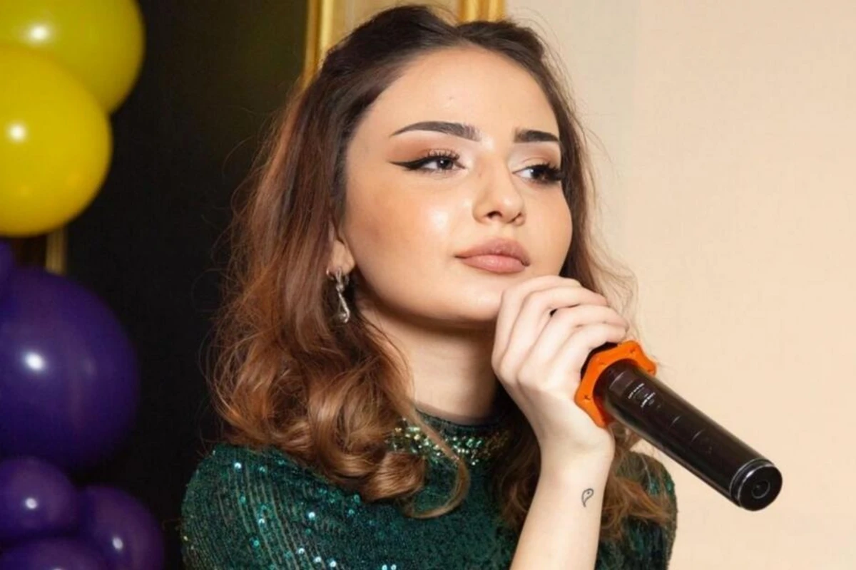 Bloger keçmiş həyat yoldaşı tərəfindən şantaj olunduğunu açıqladı - FOTO