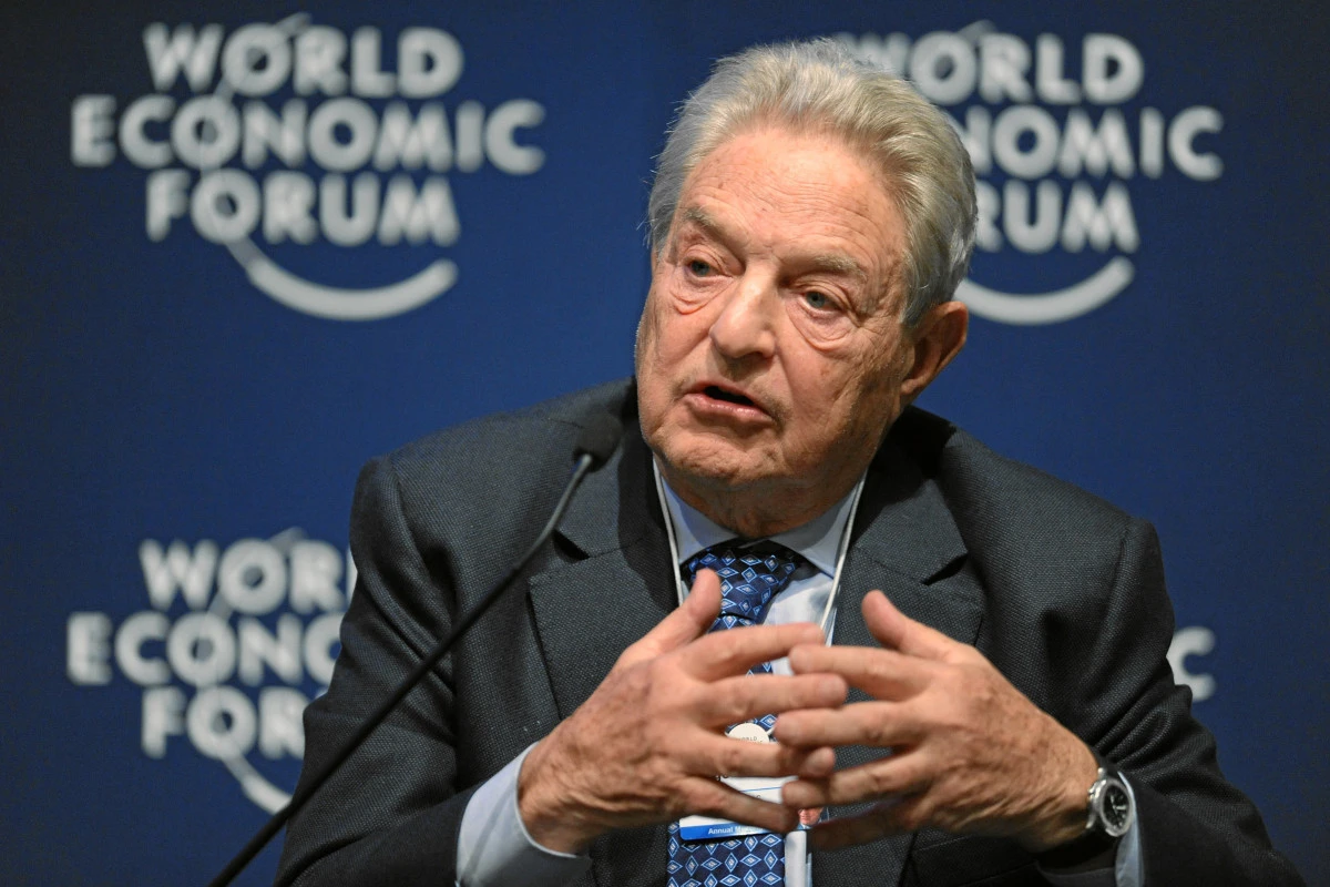 Soros fonduna nəzarəti oğluna təhvil verir