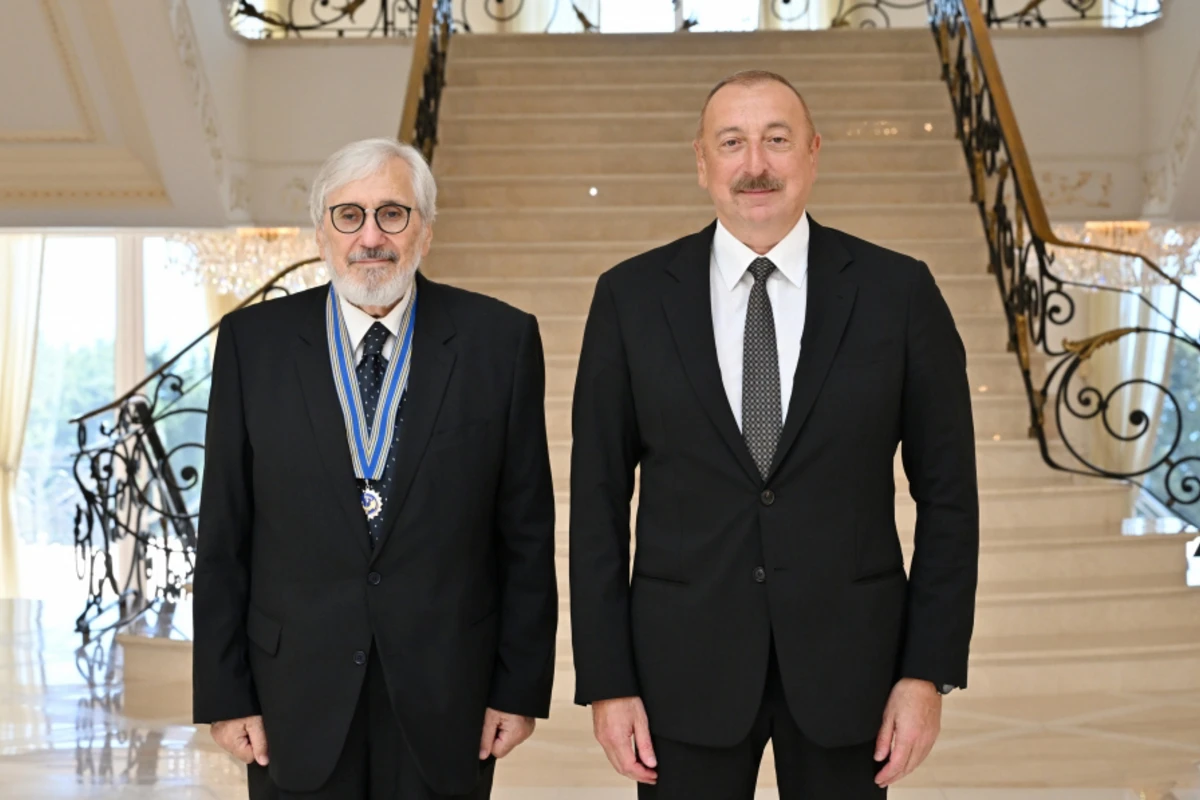 Ильхам Алиев наградил Огтая Миргасымова орденом Истиглал - ФОТО