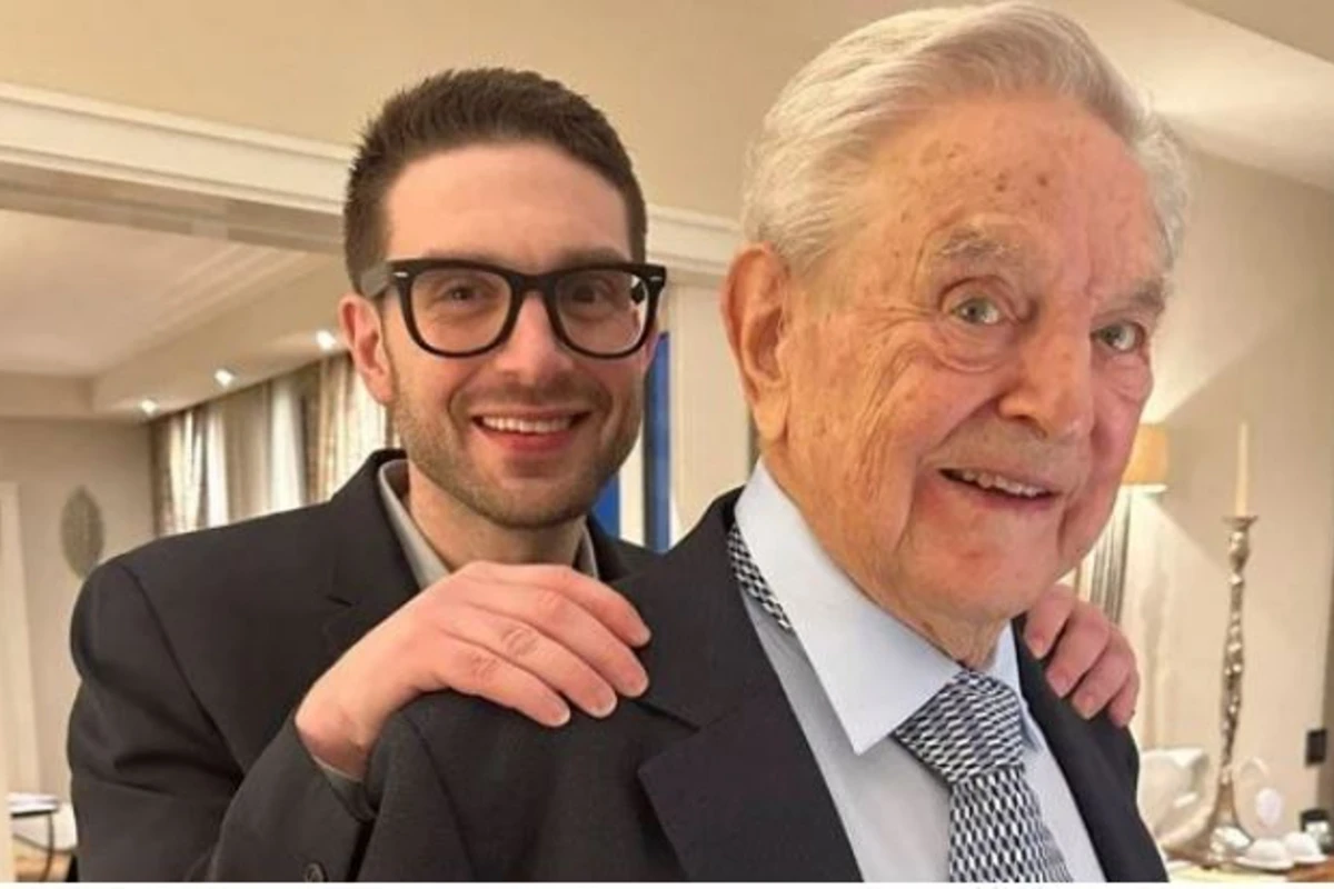 92 yaşlı Soros 25 milyardlıq sərvətini 37 yaşlı oğluna verdi