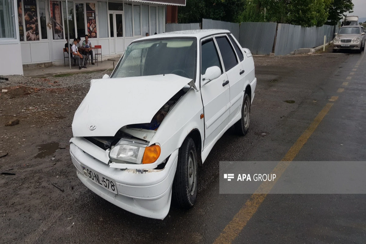 Azərbaycanda məzun qəza törədib, xəsarət alanlar var - FOTO Azərbaycanda məzun qəza törədib, xəsarət alanlar var - FOTO