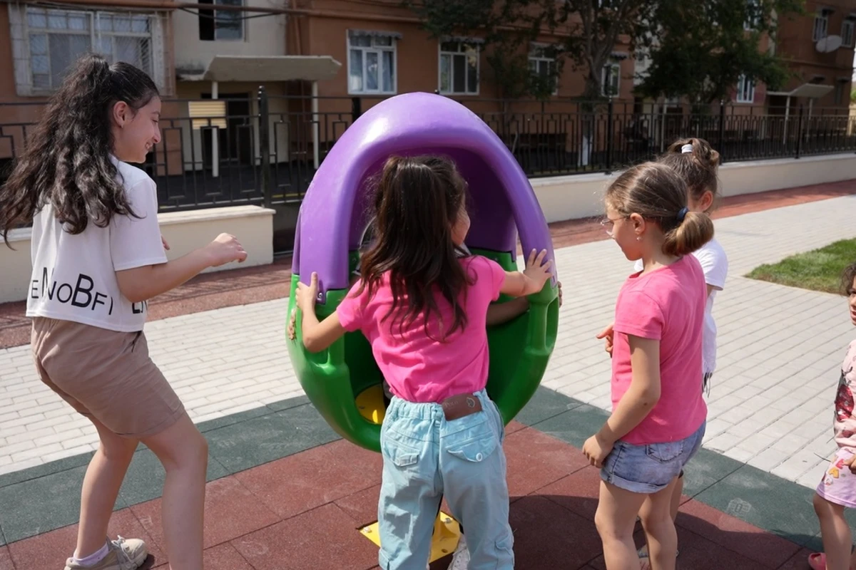 Bakıda yeni park açıldı - Uşaqlar pulsuz əylənə biləcək - FOTO