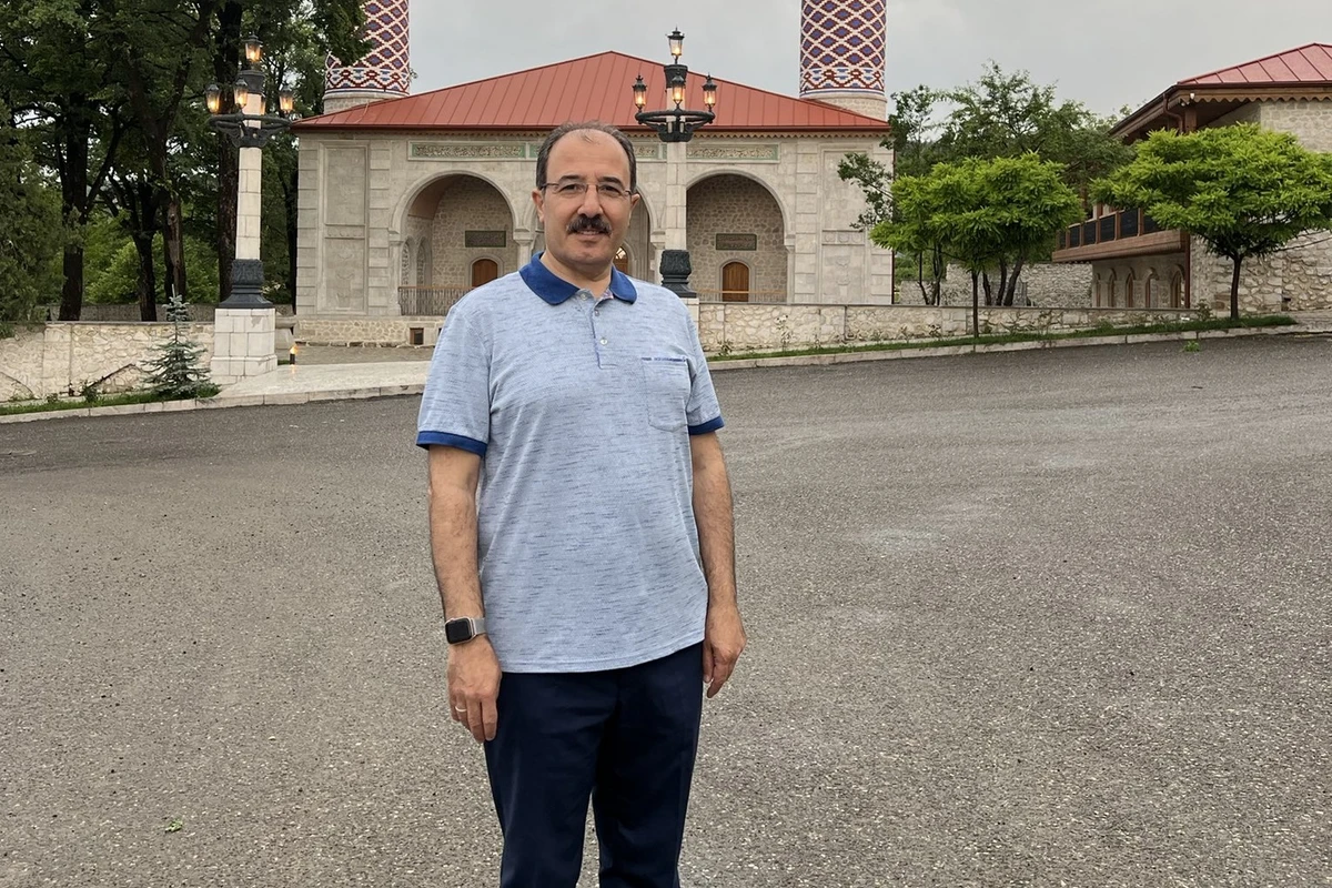 Cahit Bağçı: “Qafqazın tacı Şuşa” - FOTO
