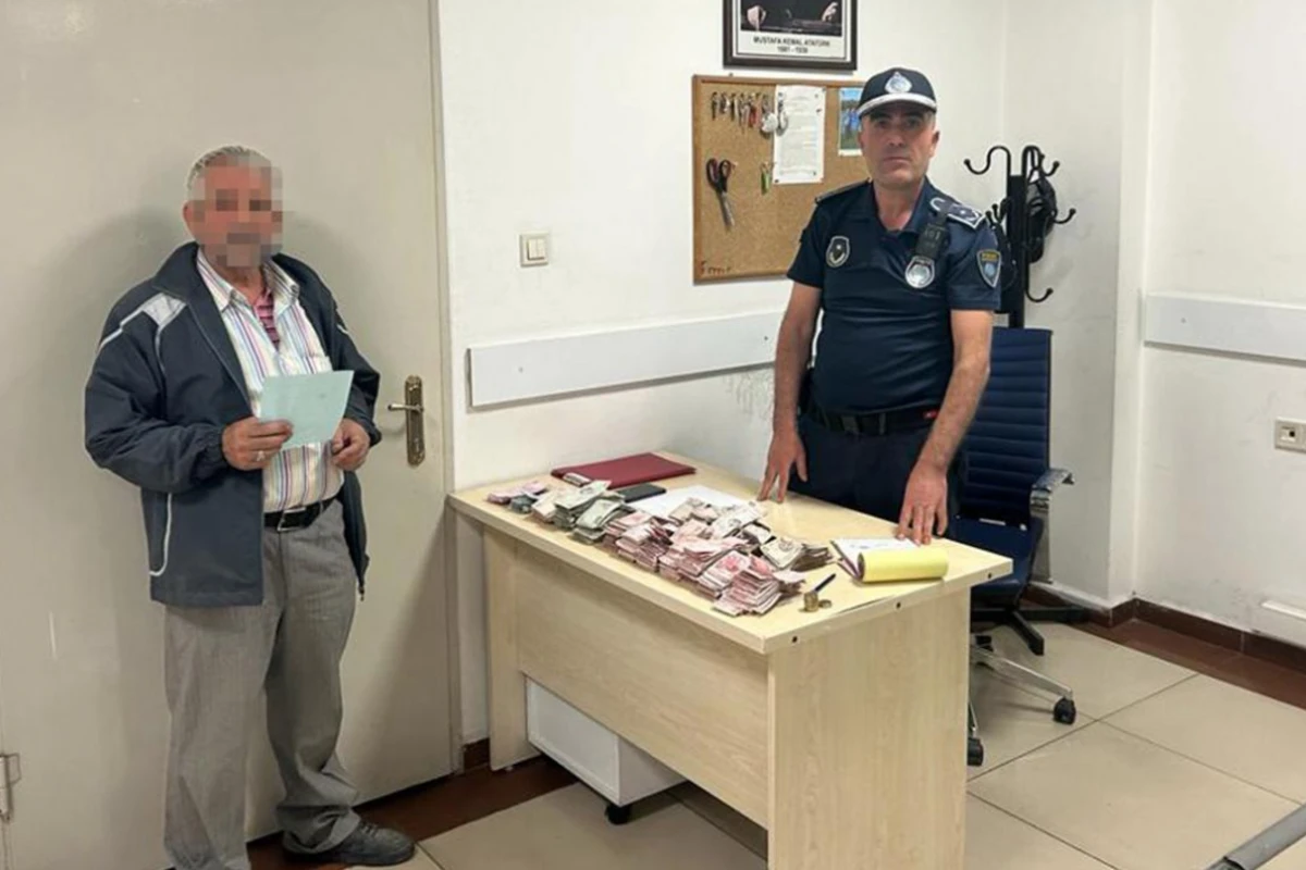 ŞOK HADİSƏ: 58 yaşlı dilənçinin üzərindən 34 000 tapıldı - FOTO/VİDEO