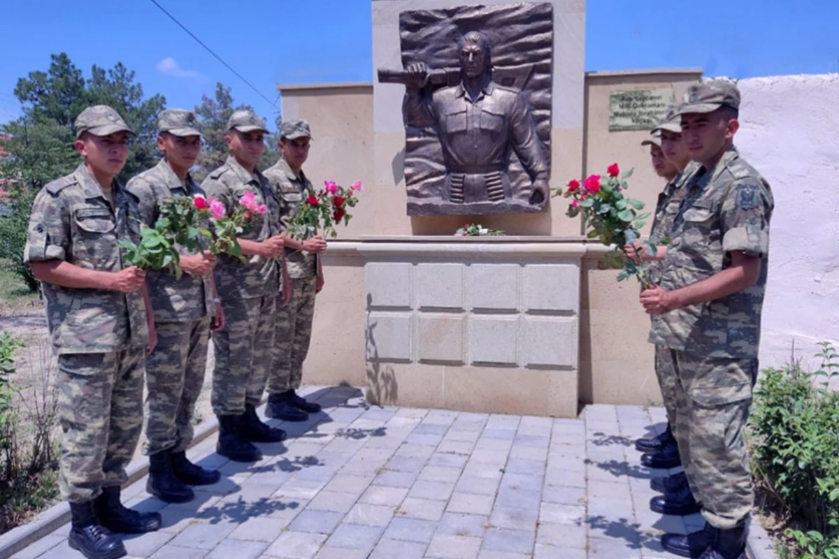 Почтена память Национального героя Азербайджана Мубариза Ибрагимова - ФОТО