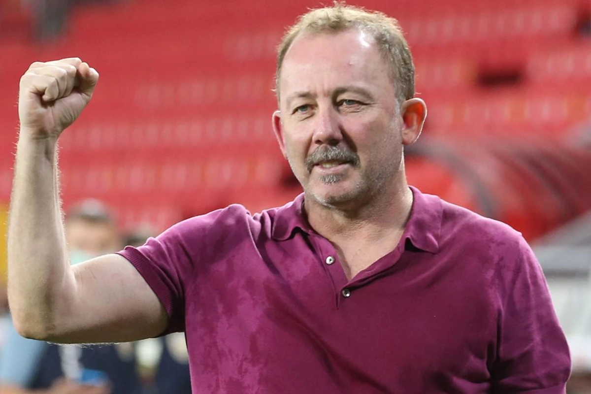 “Beşiktaş”ı altı milyona çempion edən Sergen Yalçının “Neftçi”dəki maaşı bəlli oldu “Beşiktaş”ı altı milyona çempion edən Sergen Yalçının “Neftçi”dəki maaşı bəlli oldu