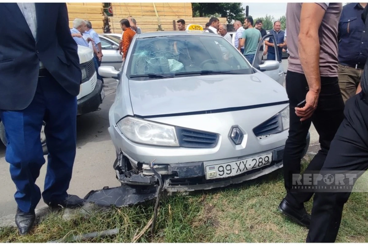 Azərbaycanda xəstəxanadan çıxan iki piyadanı avtomobil vurub - FOTO