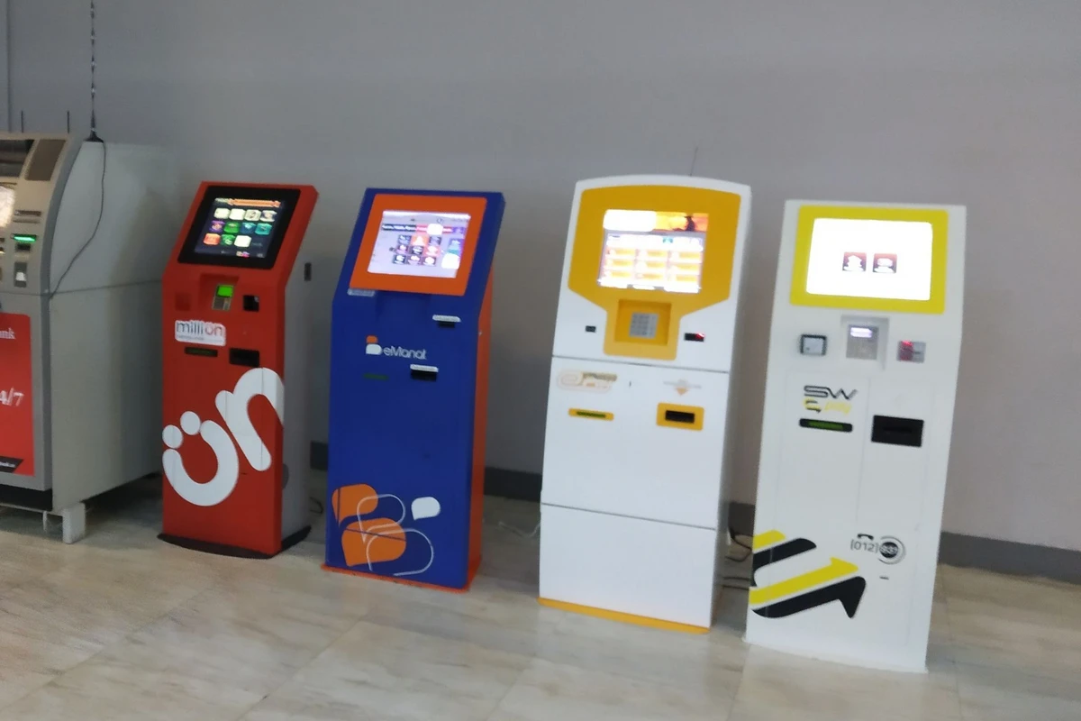 В Азербайджане устанавливаются новые правила в отношении платежных терминалов