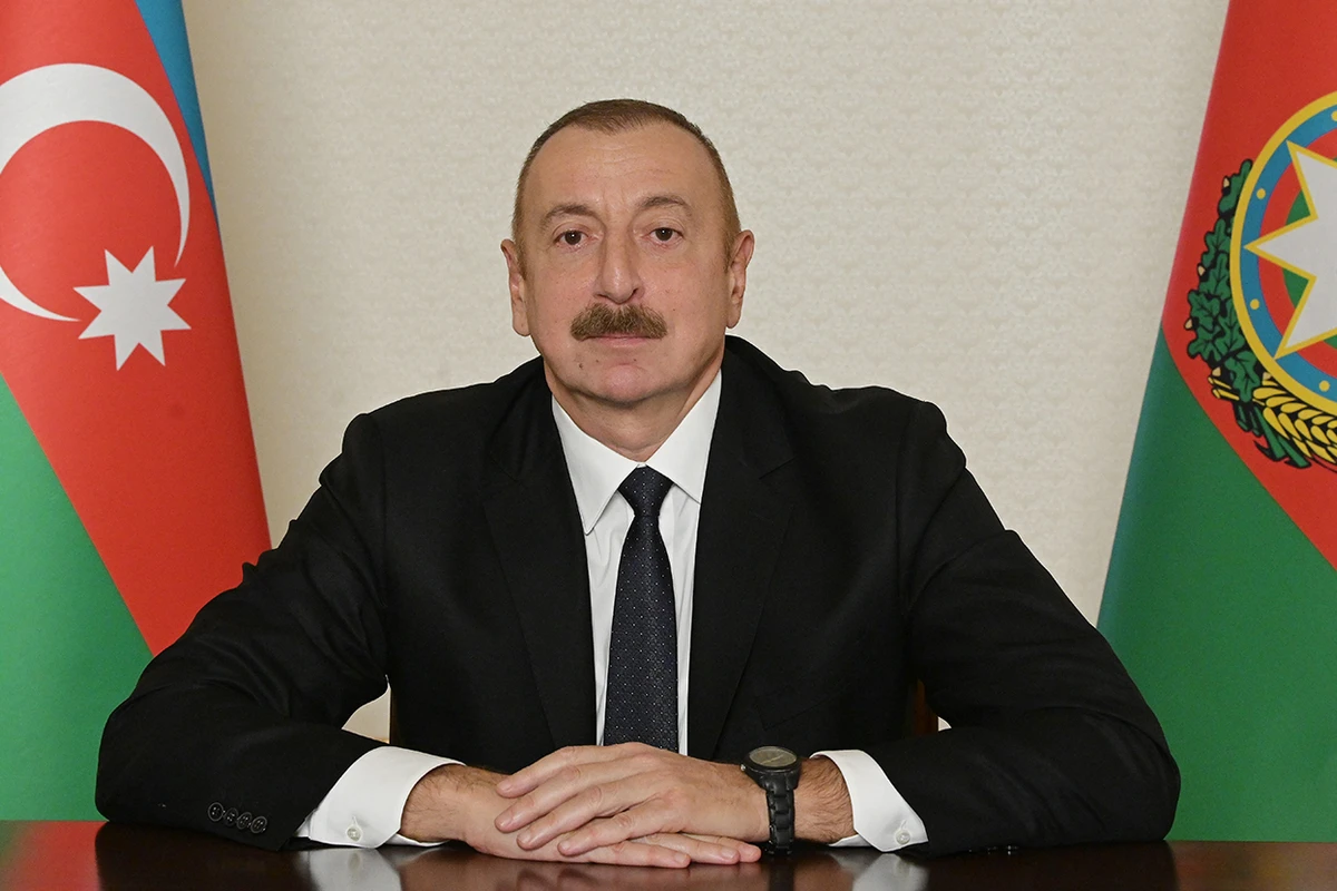 Bir qrup dövlət qulluqçusu təltif edildi - SİYAHI