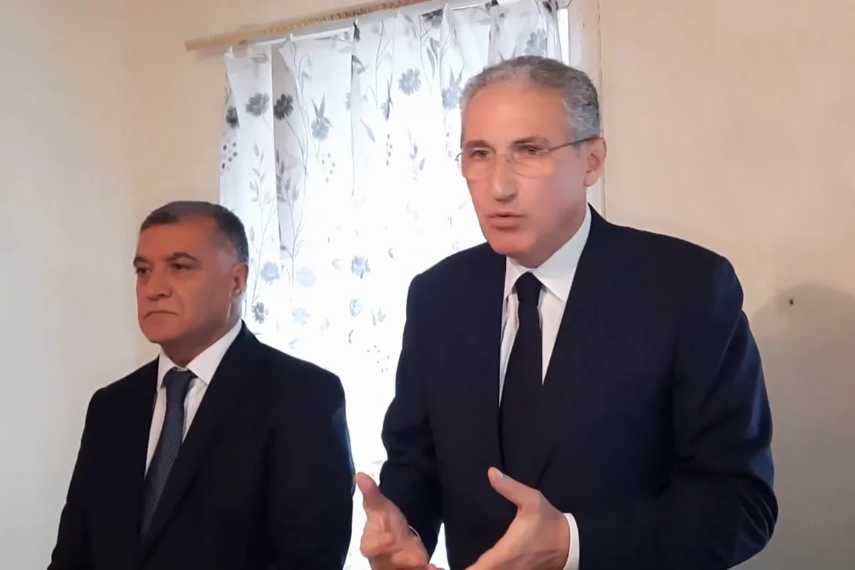Muxtar Babayev Gədəbəydə etiraz edən sakinlərin qarşısında - VİDEO