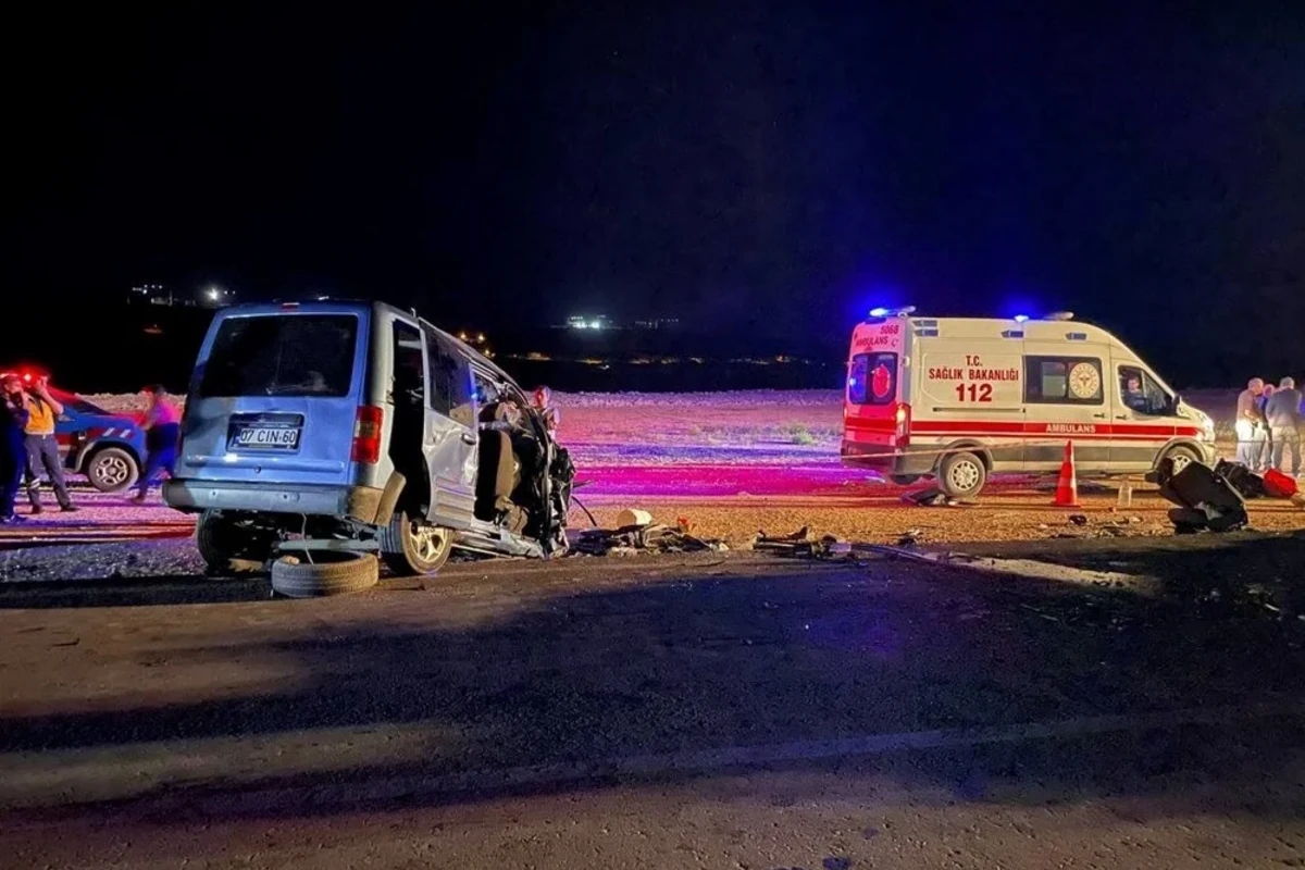 Türkiyədə ağır qəza: Çox sayda ölən var - FOTO