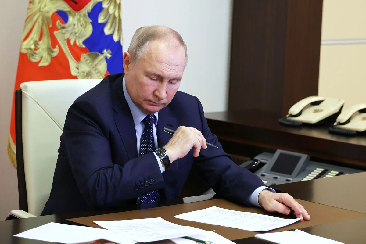 В России предельный возраст службы по контракту в военное время повысили до 70 лет