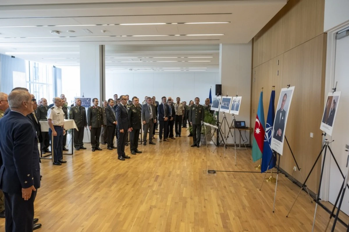 NATO-nun mənzil-qərargahında Azərbaycanın Silahlı Qüvvələr Günü qeyd edilib - FOTO