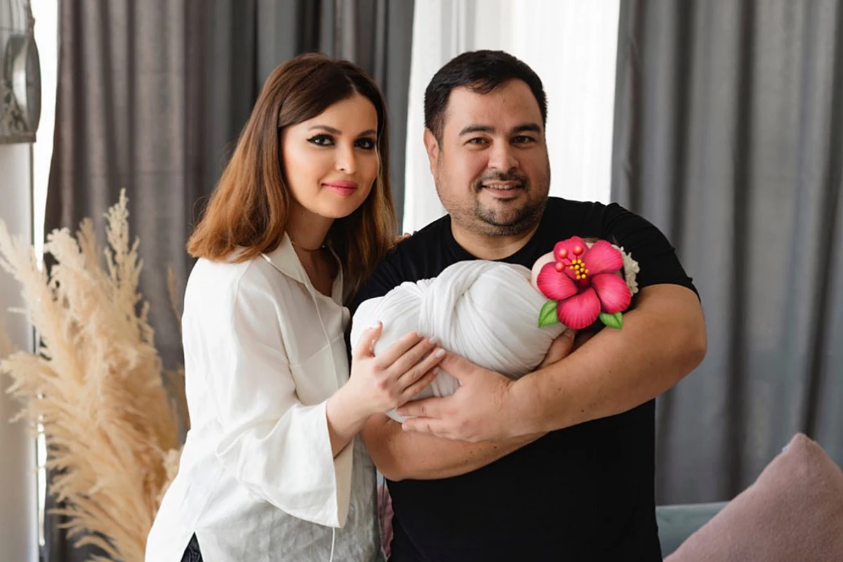 Sevda Yahyayeva qızı və həyat yoldaşı ilə ANTALYADA - FOTO