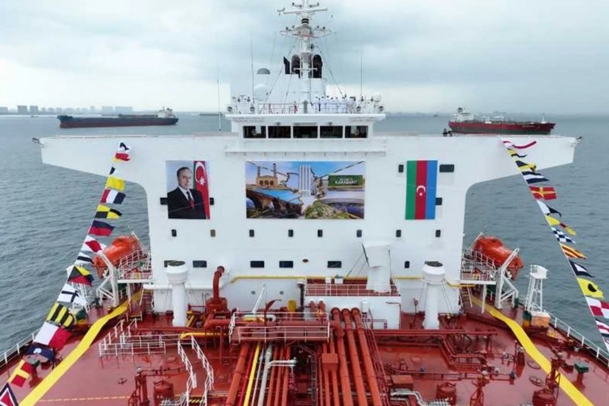Sinqapurda Aframax tipli Qarabağ tankeri istismara verilib - FOTO