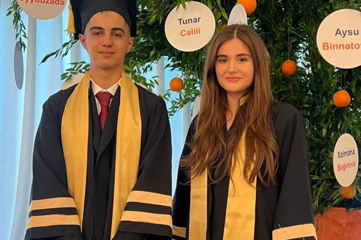 Tanınmış aparıcı qızının məzun gecəsindən FOTOlarını paylaşdı
