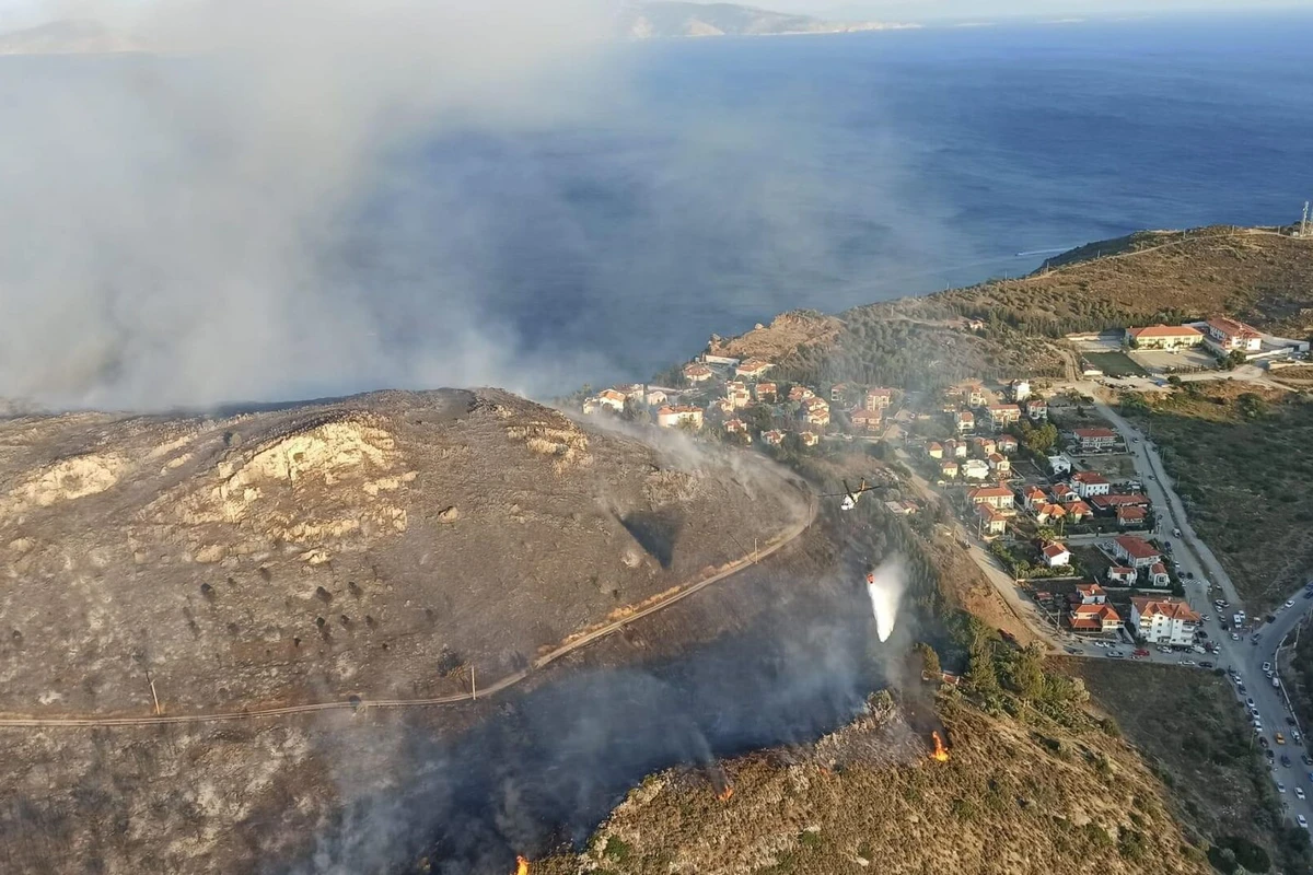 Muğlada meşə yanğını: Əraziyə helikopter və təyyarə cəlb olundu - FOTO/VİDEO Muğlada meşə yanğını: Əraziyə helikopter və təyyarə cəlb olundu - FOTO/VİDEO