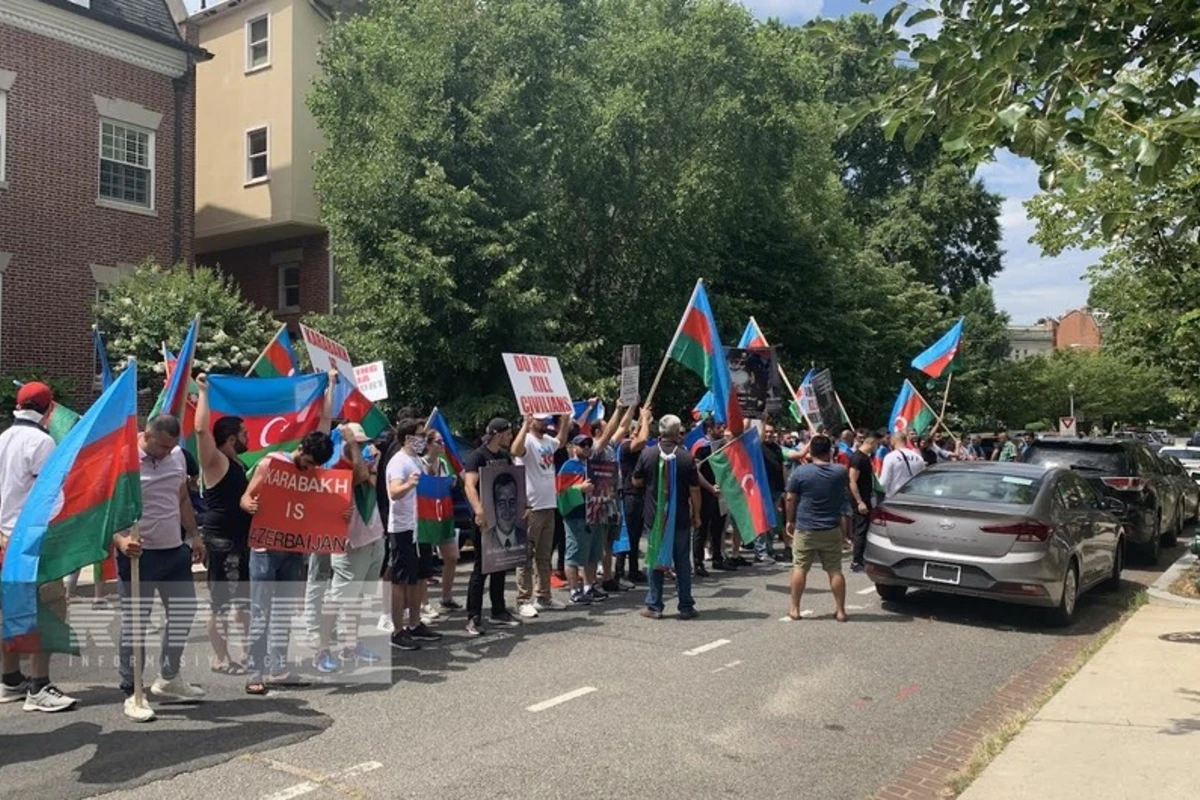 В Вашингтоне проведена акция протеста против военных провокаций Армении