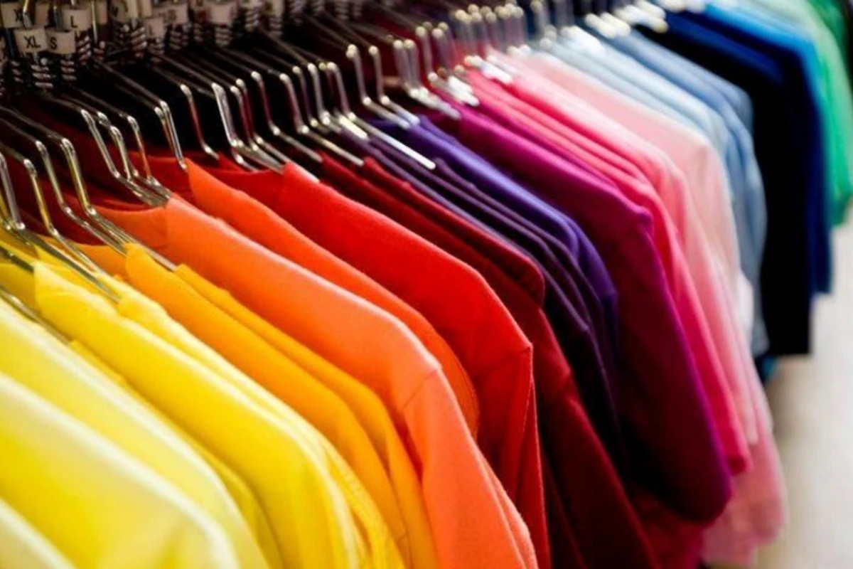 Azərbaycan geyim əşyalarının idxalına çəkdiyi xərci 42 %-dən çox artırıb