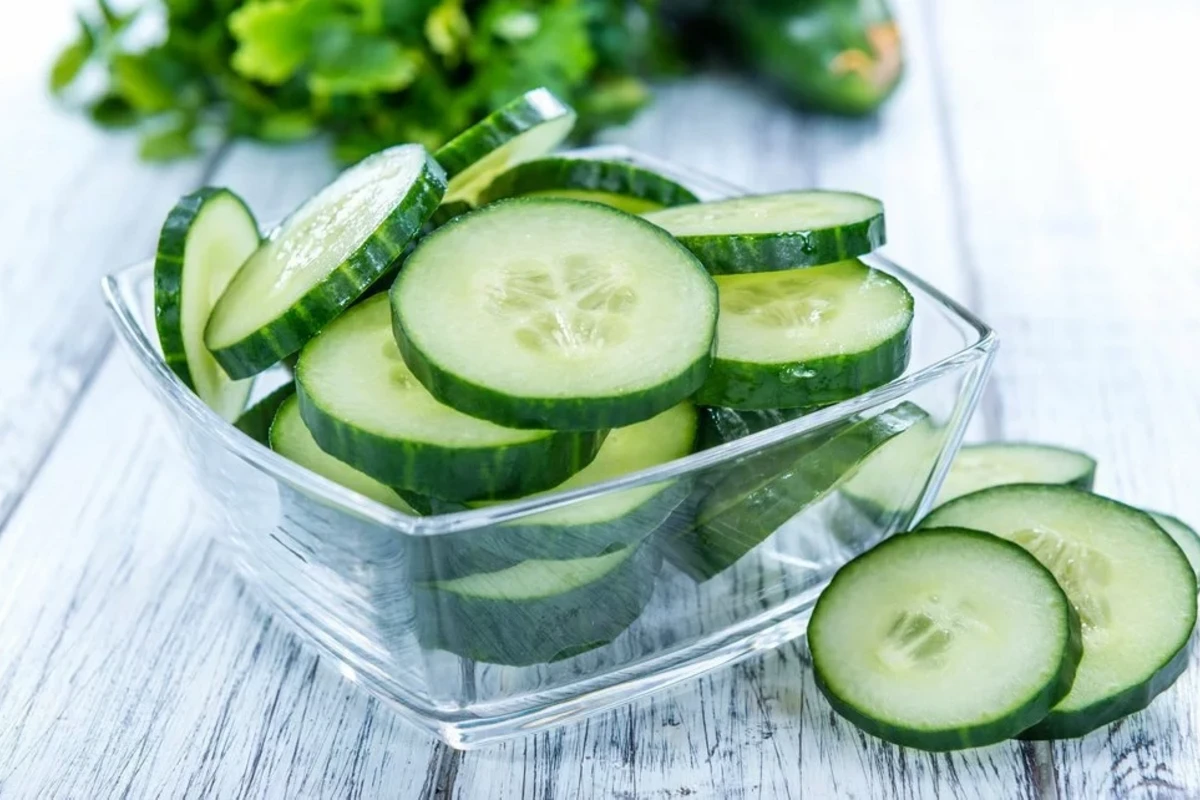 8 продуктов, которые спасут вас от отеков
