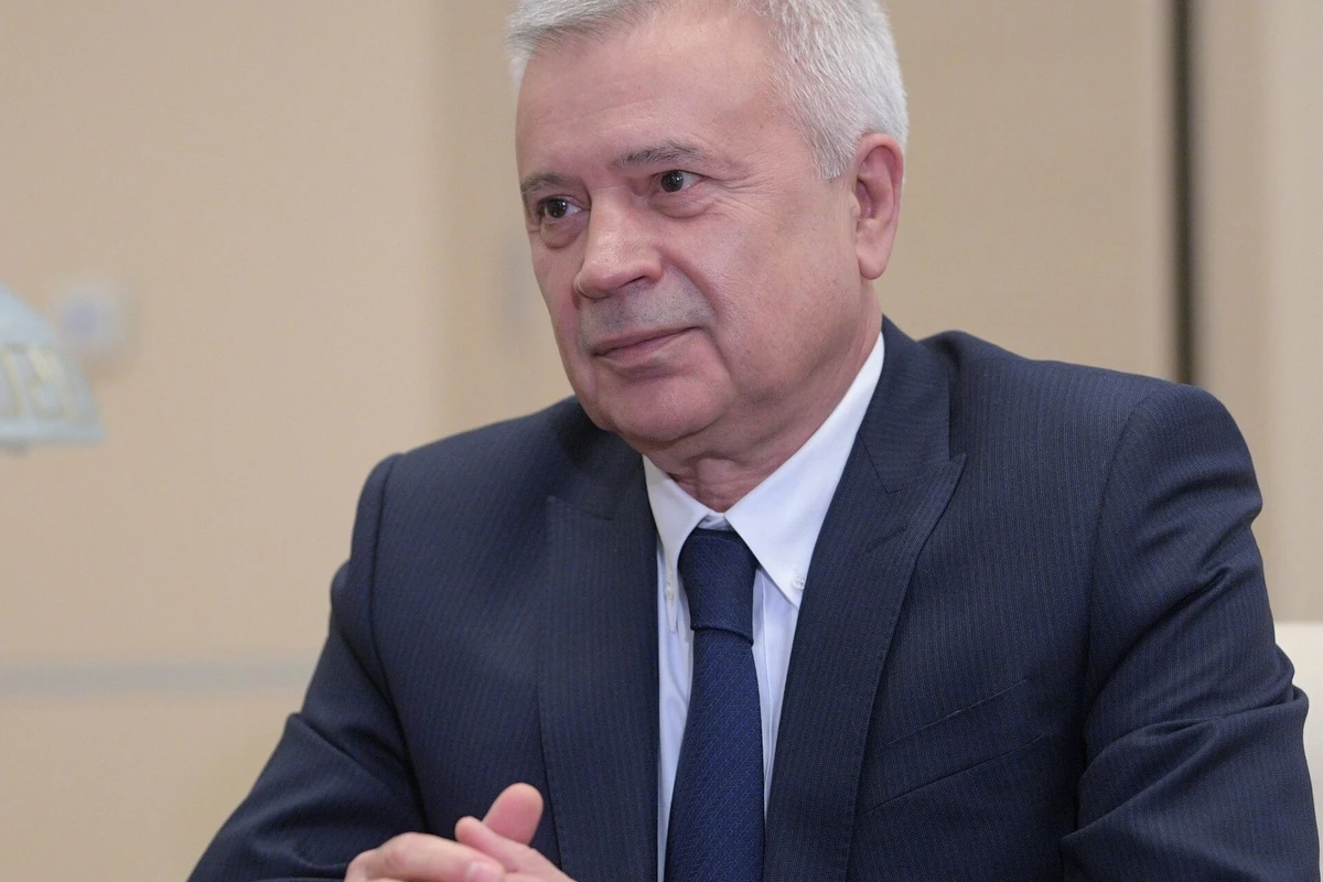 Vahid Ələkbərov Rusiyada sərvəti artan milyarderlər siyahısında ilk yerdə