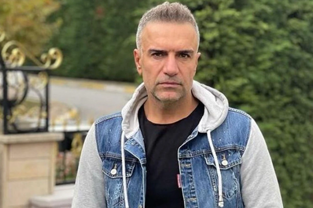 44 yaşlı Berdan Mardinini gənc sevgilisinə YARAŞDIRMADILAR - FOTO