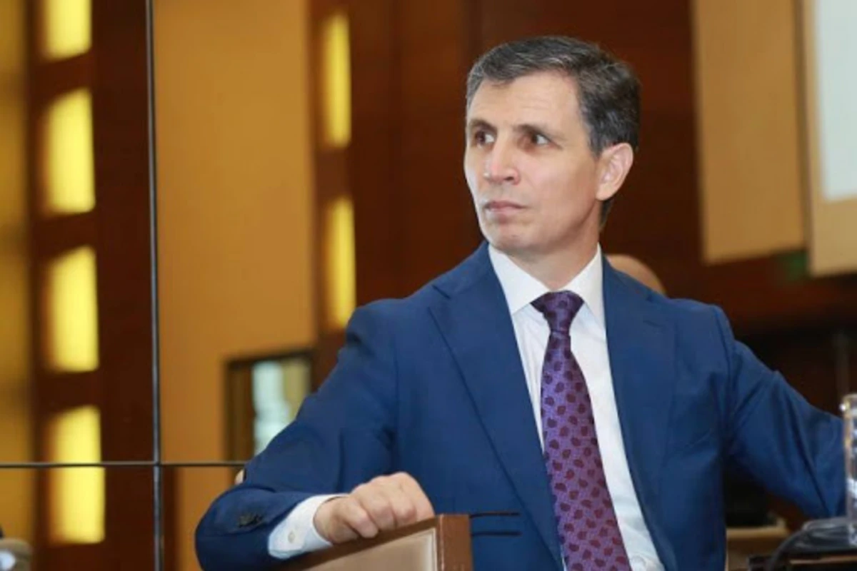 Zahid Oruc: Bir mənzilin bir neçə nəfərə satılması problemi həllini tapmayıb