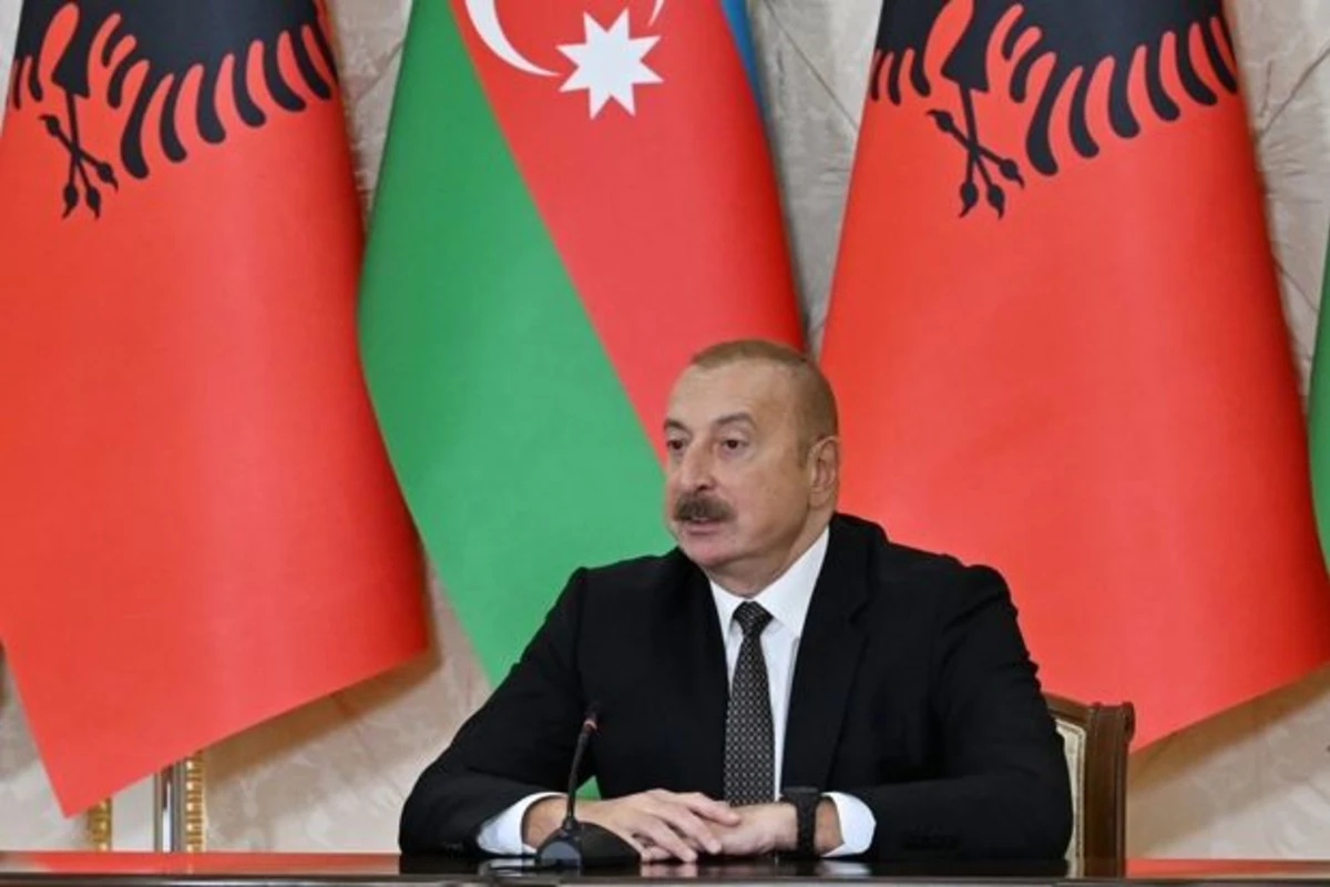 Azərbaycan Prezidenti: “Albaniyanın qazlaşdırılması layihəsi ilə bağlı işlər cədvələ uyğun gedir” Azərbaycan Prezidenti: “Albaniyanın qazlaşdırılması layihəsi ilə bağlı işlər cədvələ uyğun gedir”