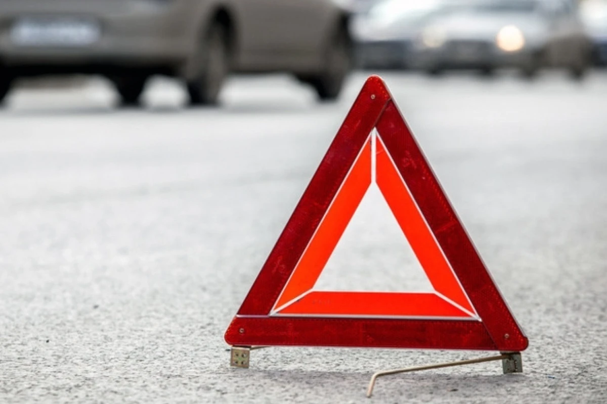 В Азербайджане автомобиль сбил насмерть всадника