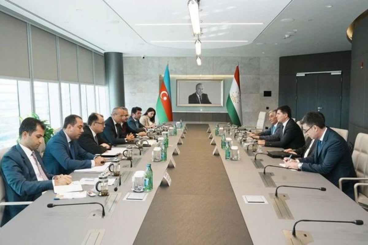 Azərbaycan və Tacikistan qarşılıqlı investisiyaların təşviqini müzakirə edib - FOTO - YENİLƏNİB