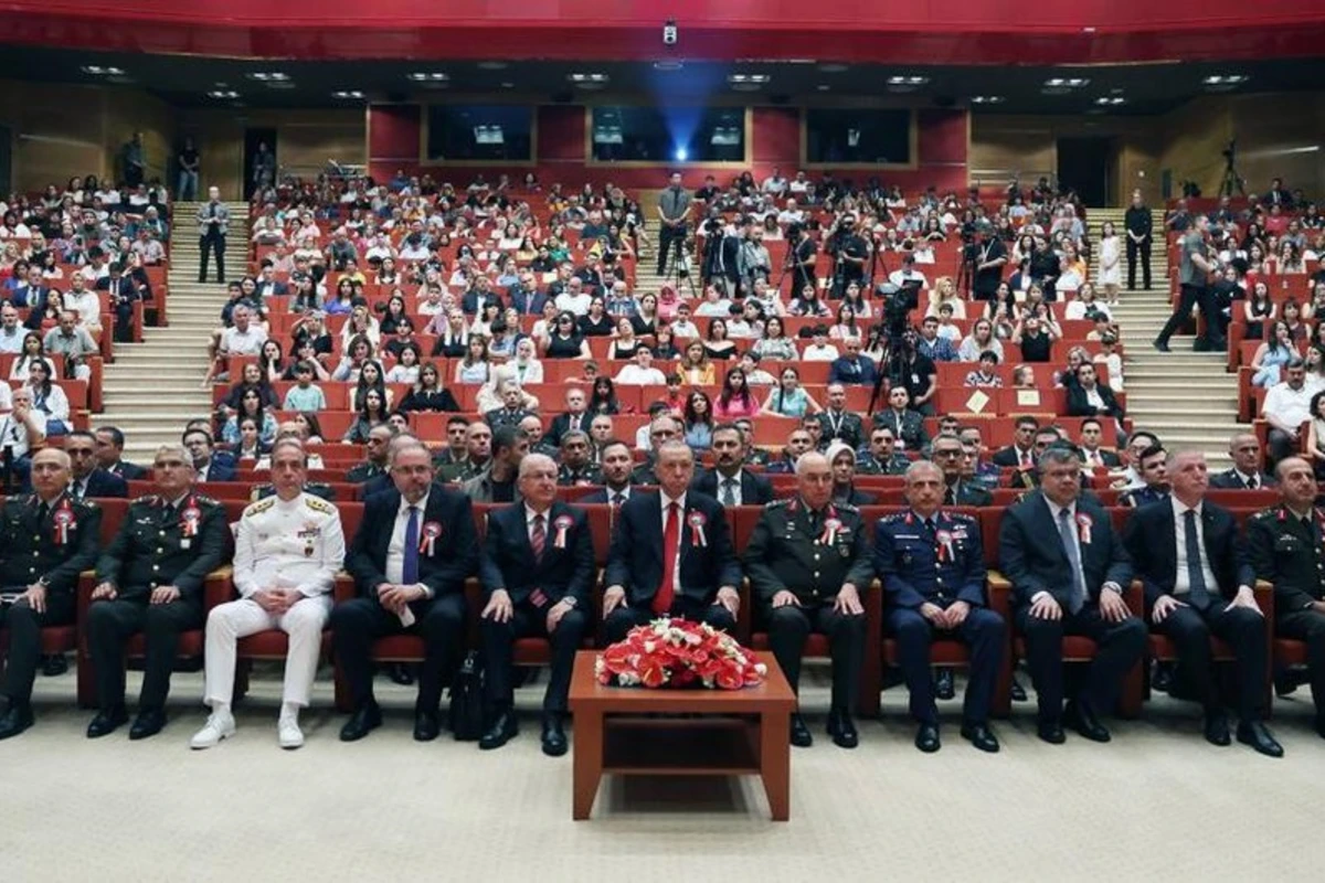 Türkiyədə kursları bitirən azərbaycanlı 42 hərbçiyə diplomlar təqdim edilib - FOTO
