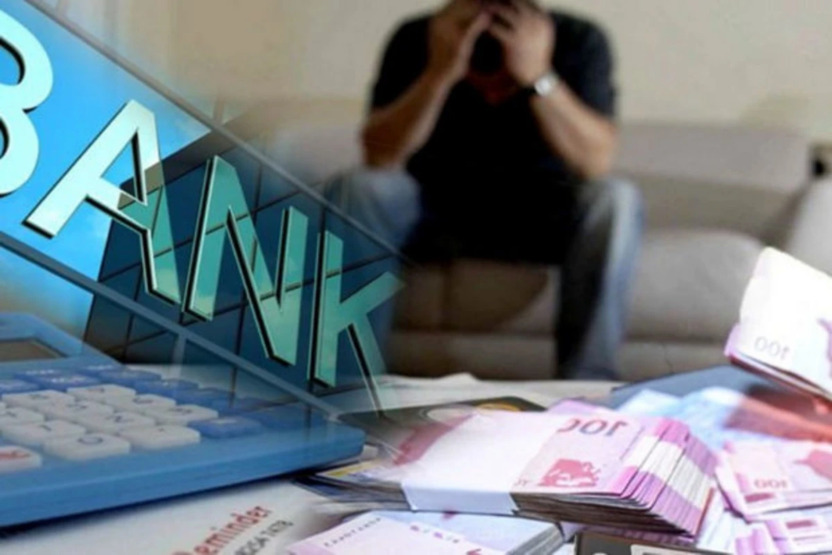 Azərbaycanda bəzi bankların lisenziyalarının ləğv edilməsi təklif olunur - FOTO